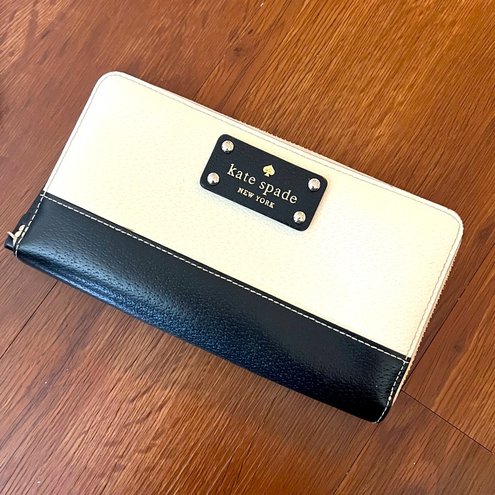 Kate Spade Color-blocked Wallet